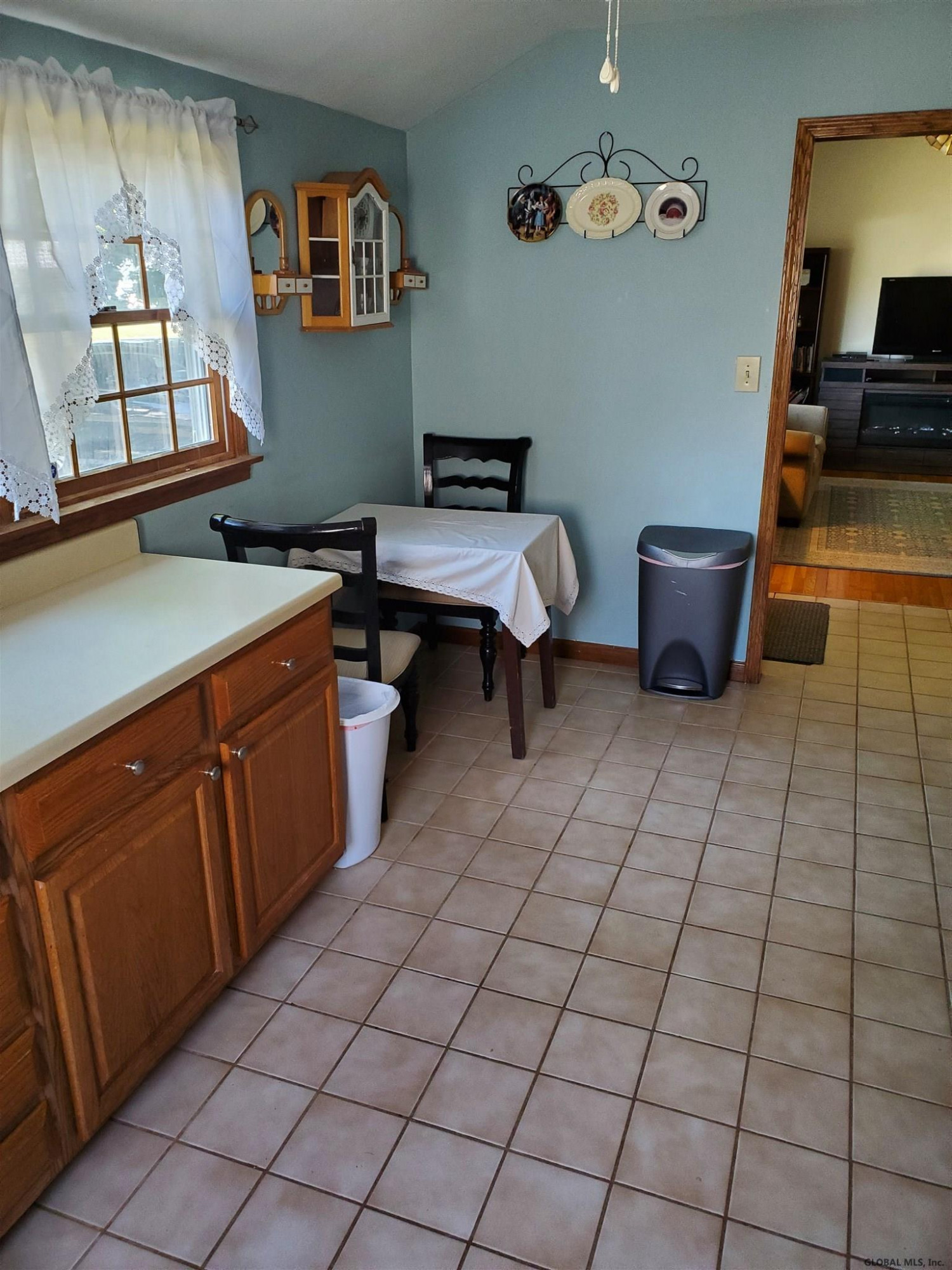 72 Forts Ferry Road Colonie, NY 12110 - Photo 10 of 21 Photo 10