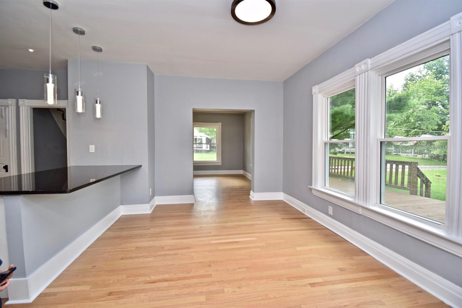 1047 Asbury Road Cincinnati, OH 45255 - Photo 11 of 37 Gallery Image 11