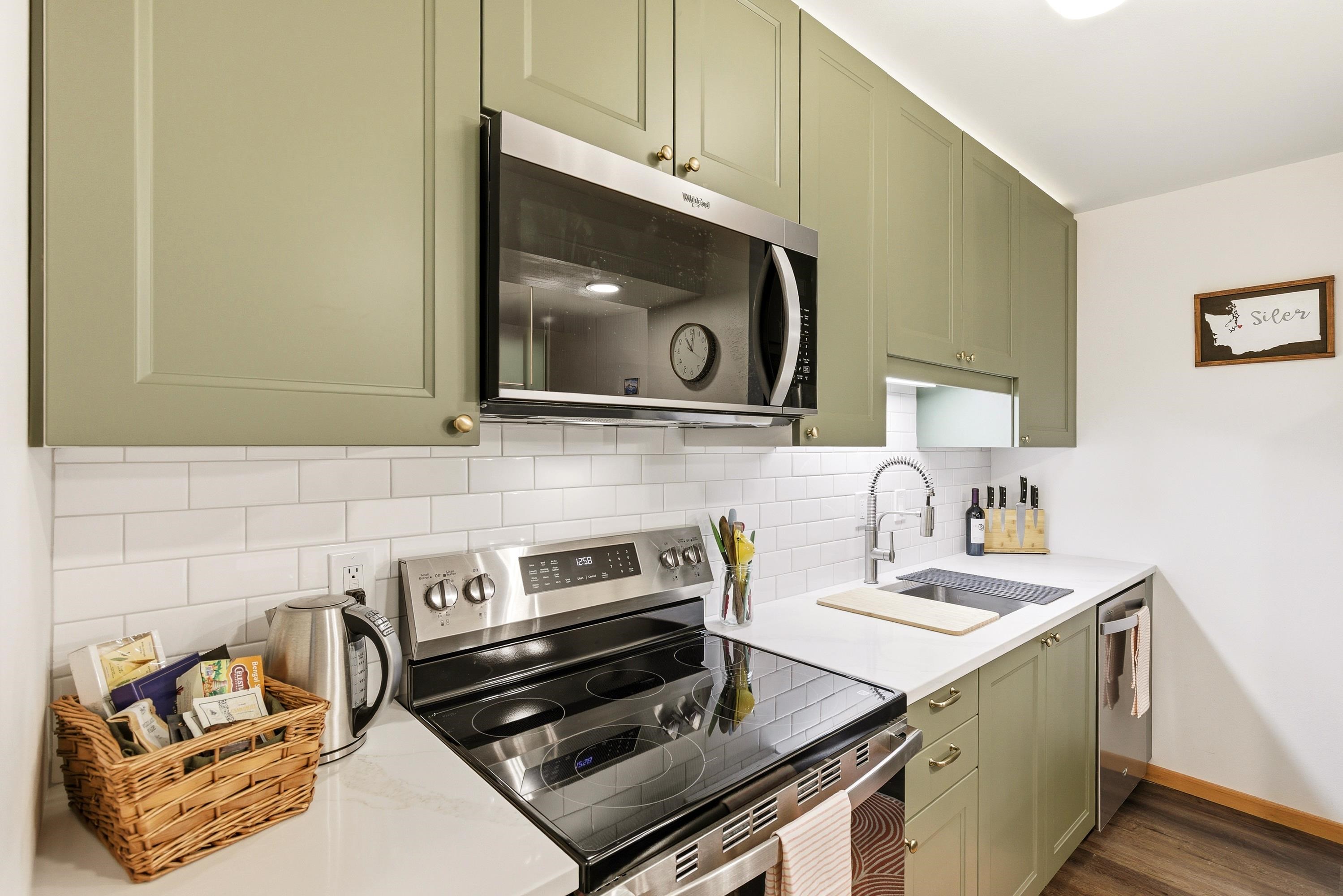 1509 Martin Street, Unit 4 Madison, WI 53713 - Photo 6 of 28