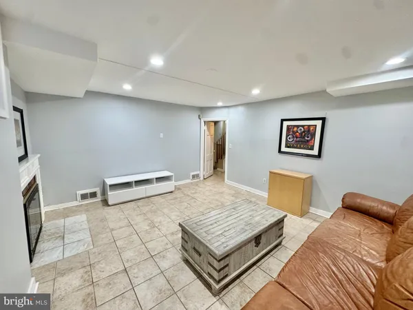 $3,750 | 8815 Reading Road, Silver Spring, MD 20901