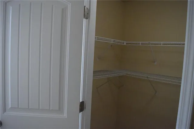 $2,700 | 480 Meadow Hill Drive, Alpharetta, GA 30004