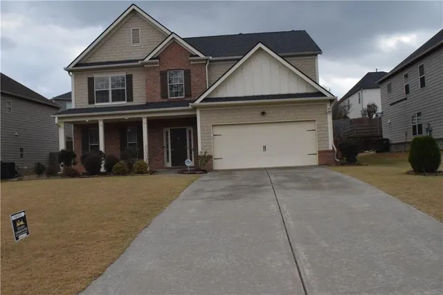 $2,700 | 480 Meadow Hill Drive, Alpharetta, GA 30004