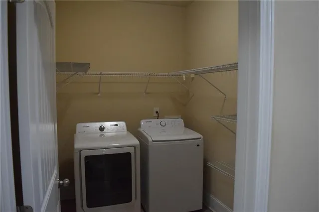 $2,700 | 480 Meadow Hill Drive, Alpharetta, GA 30004