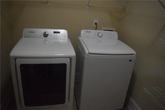 $2,700 | 480 Meadow Hill Drive, Alpharetta, GA 30004