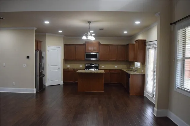 $2,700 | 480 Meadow Hill Drive, Alpharetta, GA 30004