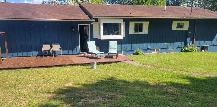 5990 North Sandstone Road Jackson, MI 49201 - Photo 25 of 27 backdeckyard