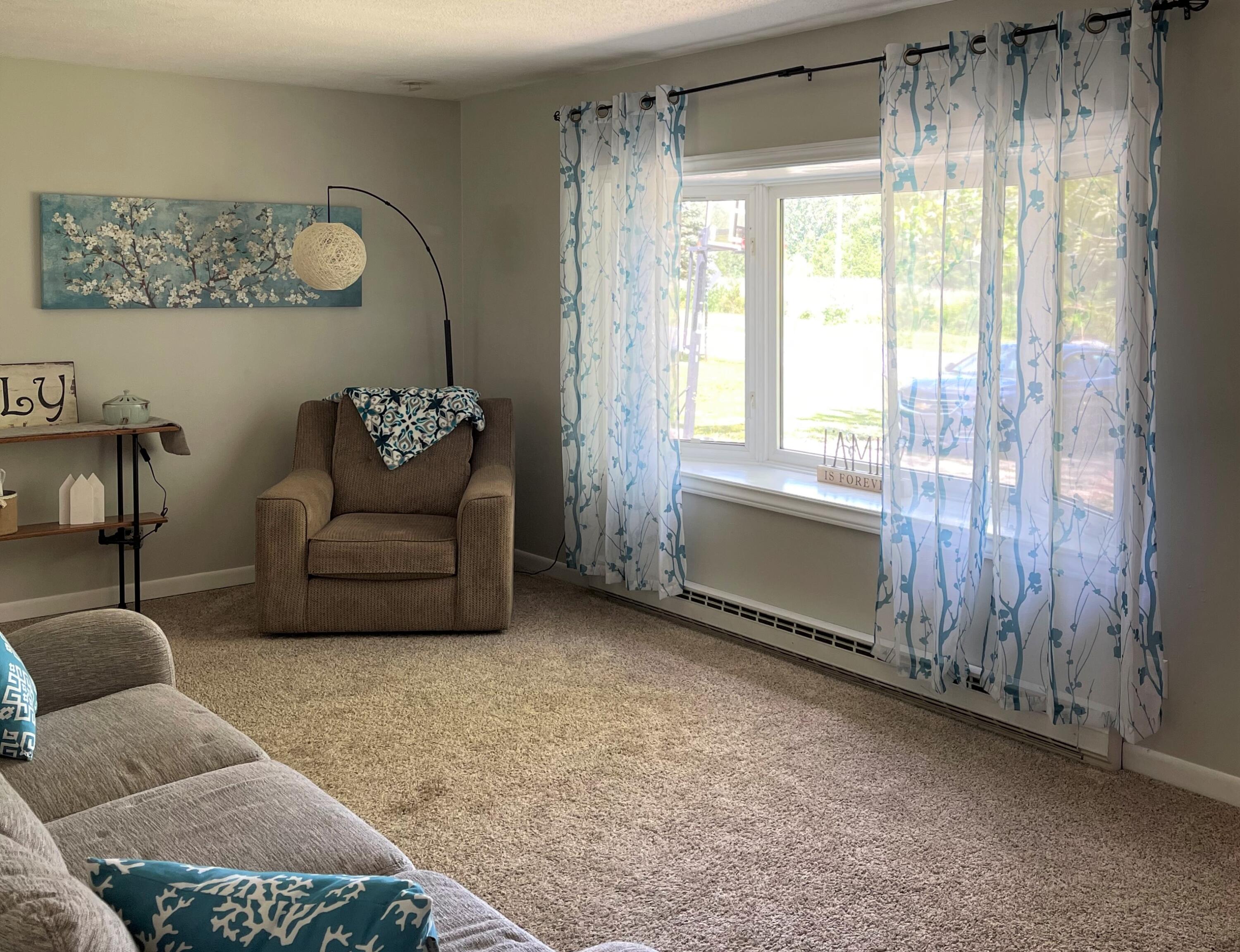 5990 North Sandstone Road Jackson, MI 49201 - Photo 5 of 27 livingroom bay