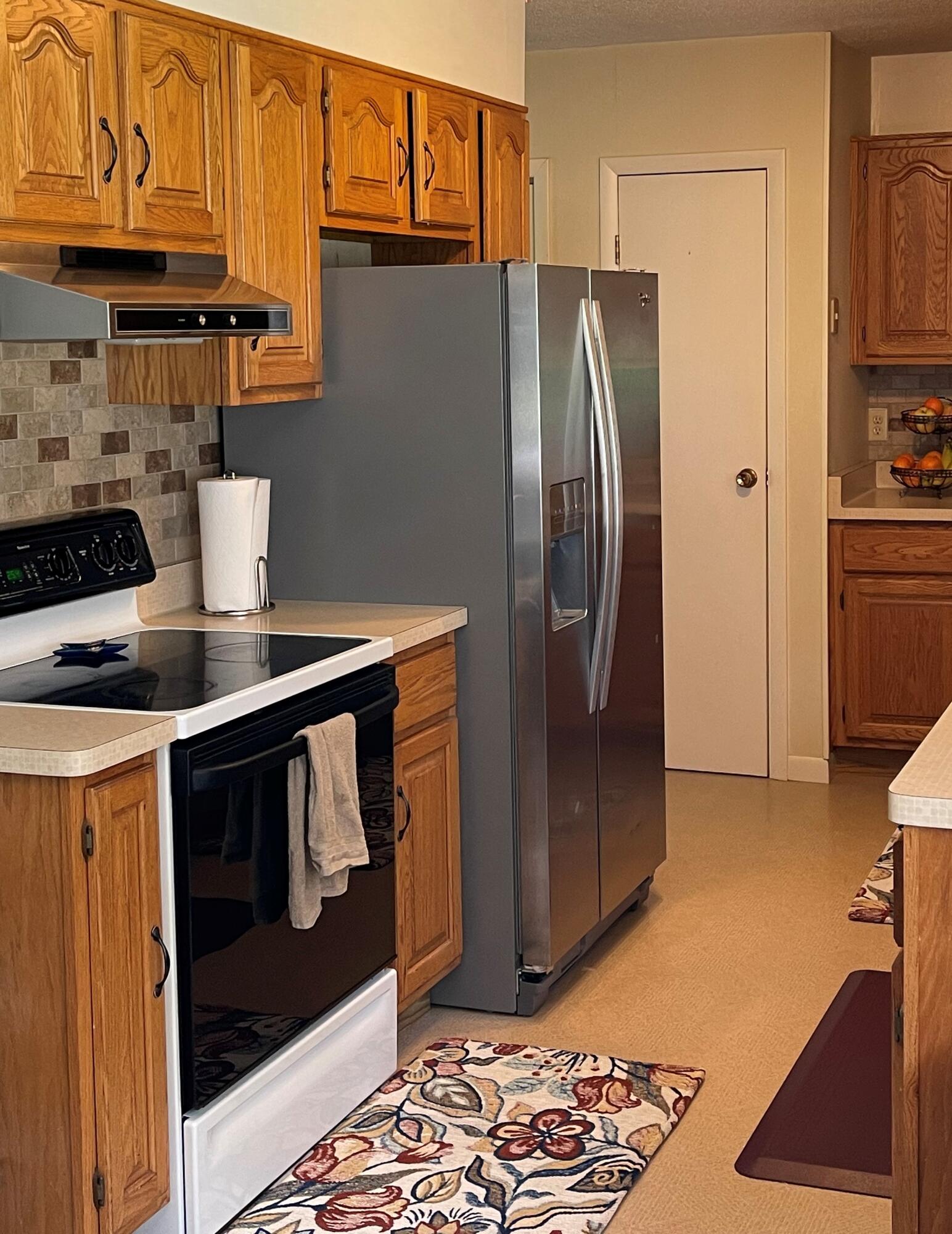 5990 North Sandstone Road Jackson, MI 49201 - Photo 9 of 27 kitchenstove