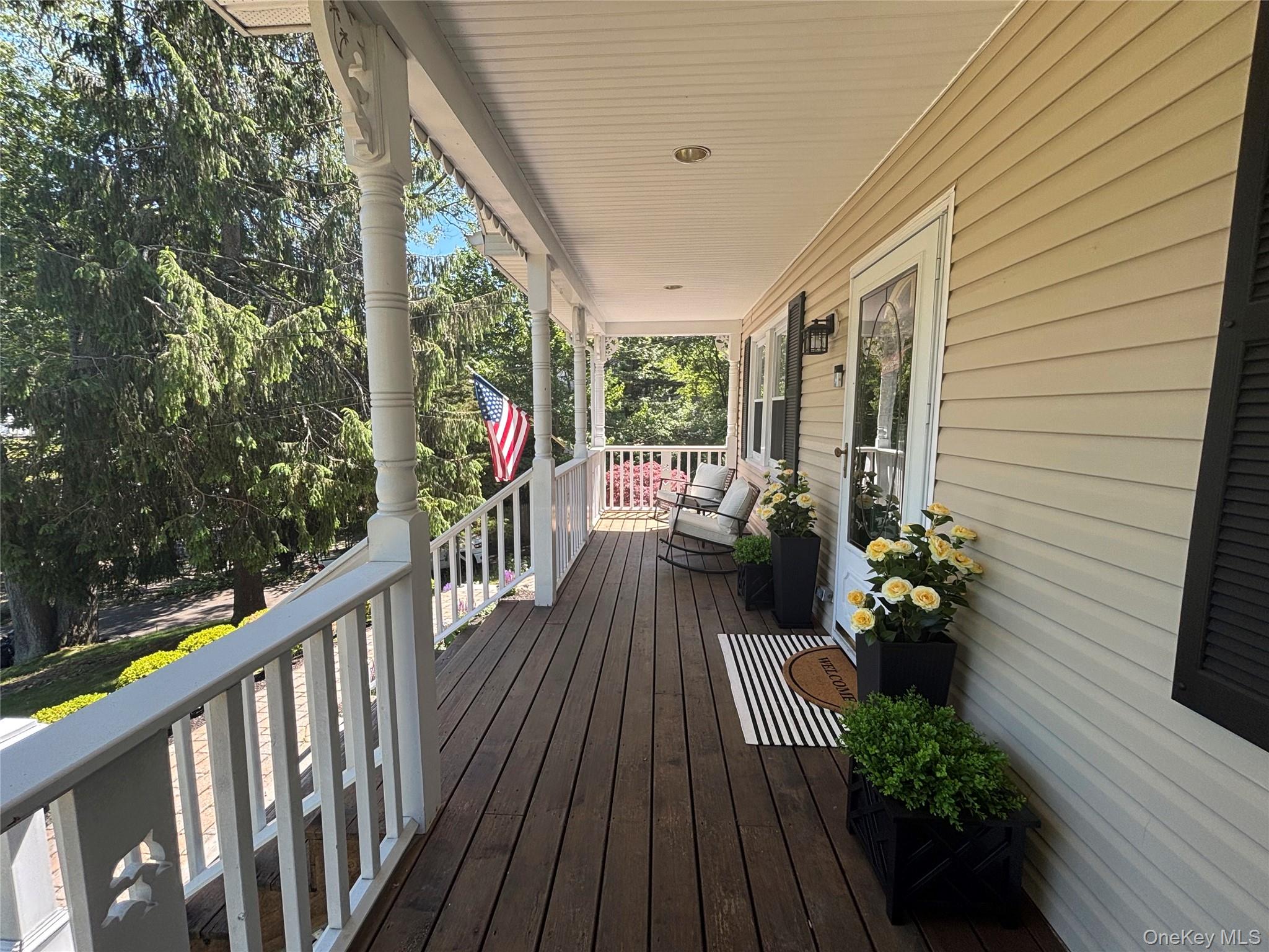 130 Hallock Landing Road Rocky Point, NY 11778 - Photo 3 of 34