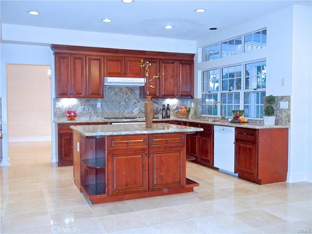 12190 South Riviera Tustin, CA 92782 - Photo 3 of 21