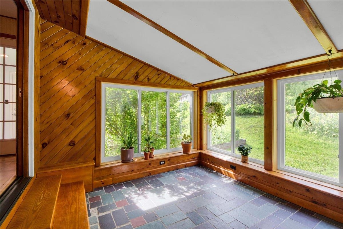204 Lawrence Road Richmond, VT 05477 - Photo 21 of 60