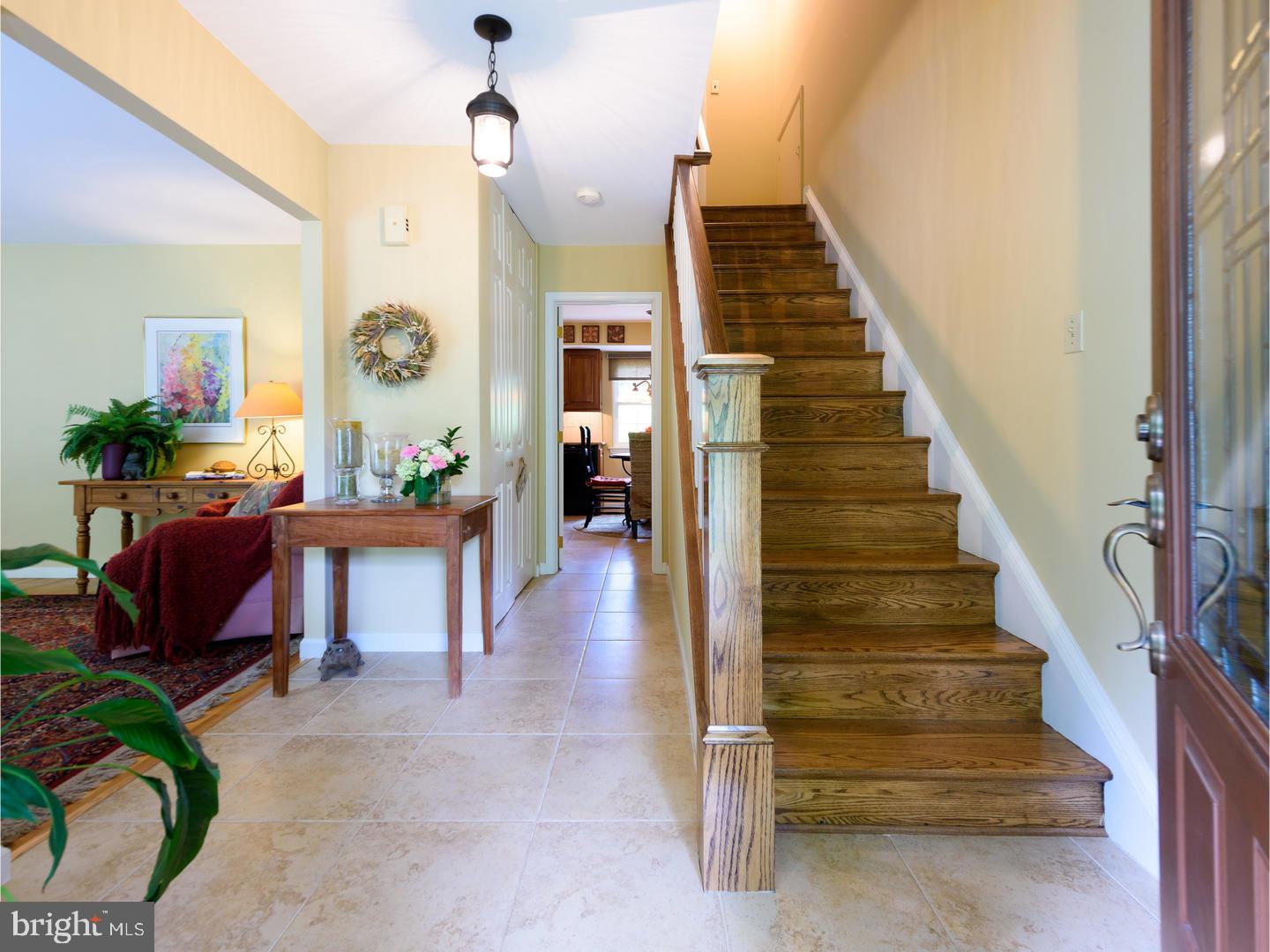 305 Biddle Drive Exton, PA 19341 - Photo 4 of 25 Foyer