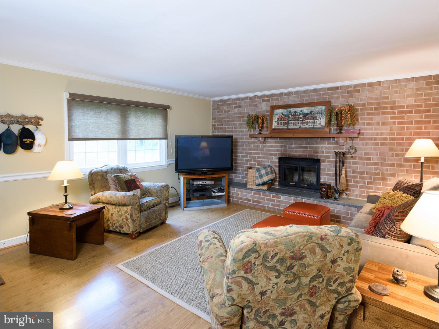 305 Biddle Drive Exton, PA 19341 - Photo 8 of 25 Family Room