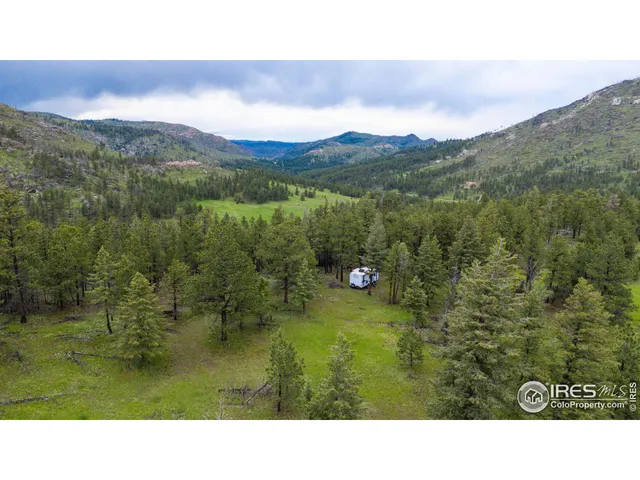 a view of an outdoor space and a yard