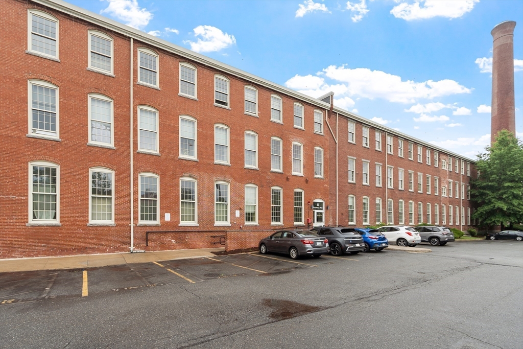 35 Riverwalk Way, Unit R115 Lowell, MA 01854 - Photo 5 of 29