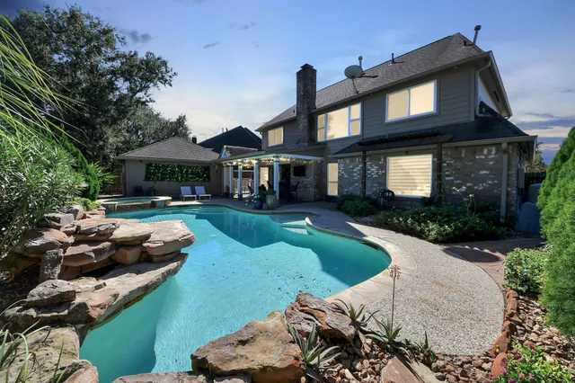 $515,000 | 2313 Prestwick Drive, League City, TX 77573