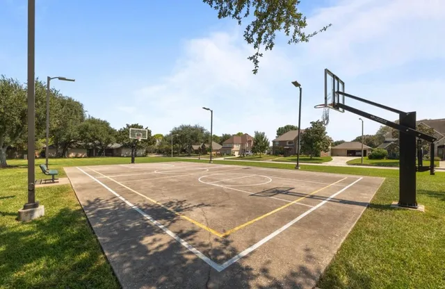 $515,000 | 2313 Prestwick Drive, League City, TX 77573