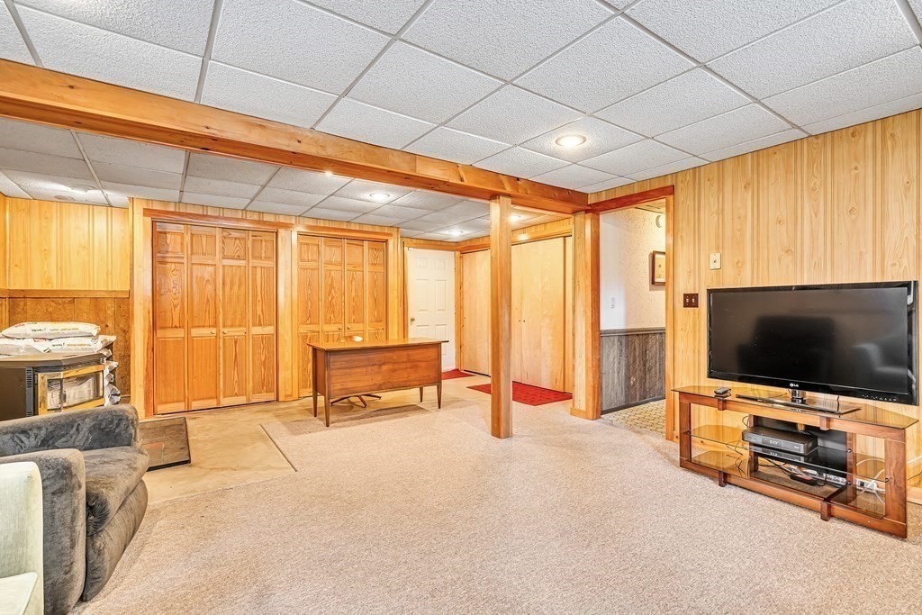 151 Framingham Road Marlborough, MA 01752 - Photo 24 of 42 Gallery Image 24