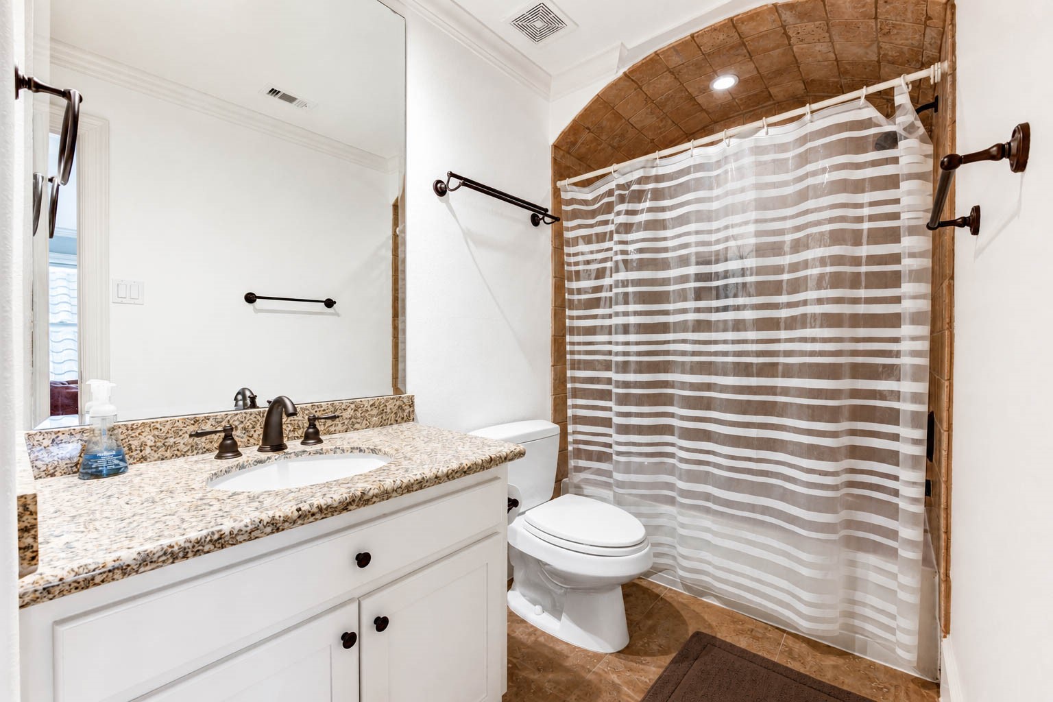 7615 Pine Ridge Terrace Road Houston, TX 77081 - Photo 28 of 39 Gallery Image 28