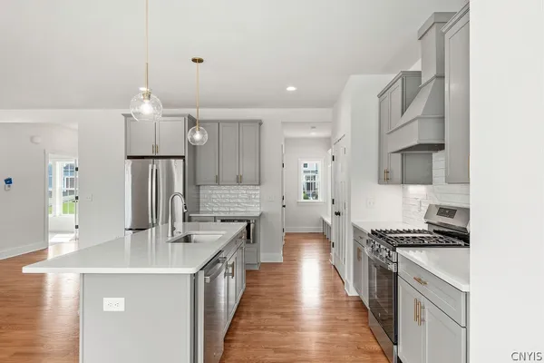 $649,900 | Undisclosed Address, Clay, NY 13088