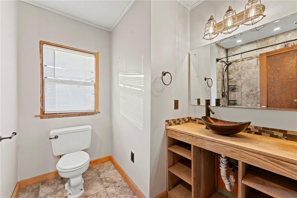 829 West 5th Street Ottawa, KS 66067 - Photo 19 of 35