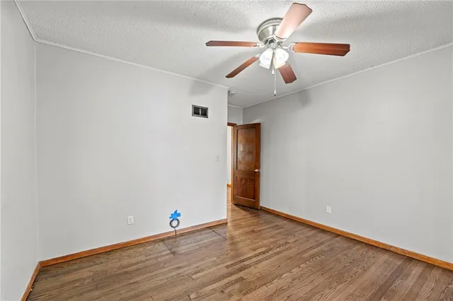 $239,000 | 829 West 5th Street, Ottawa, KS 66067