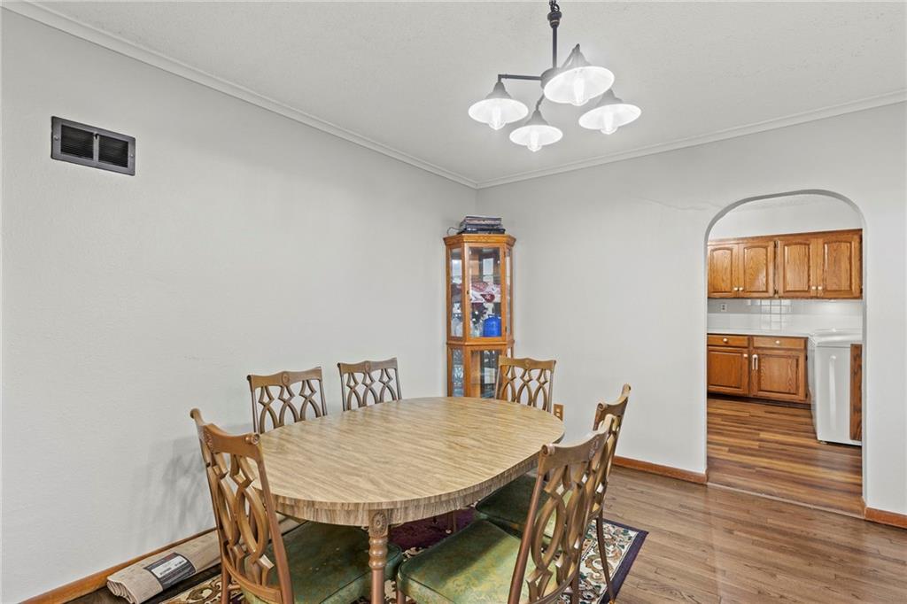 829 West 5th Street Ottawa, KS 66067 - Photo 8 of 35