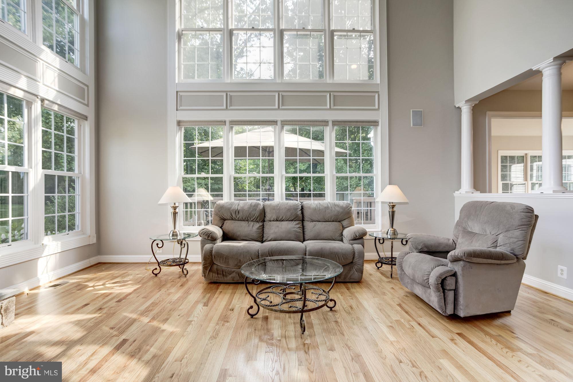 6205 Cardinal Brook Court Springfield, VA 22152 - Photo 11 of 30 Living Room