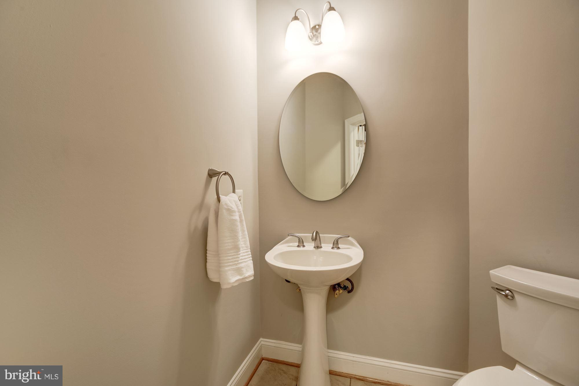6205 Cardinal Brook Court Springfield, VA 22152 - Photo 12 of 30 Bath