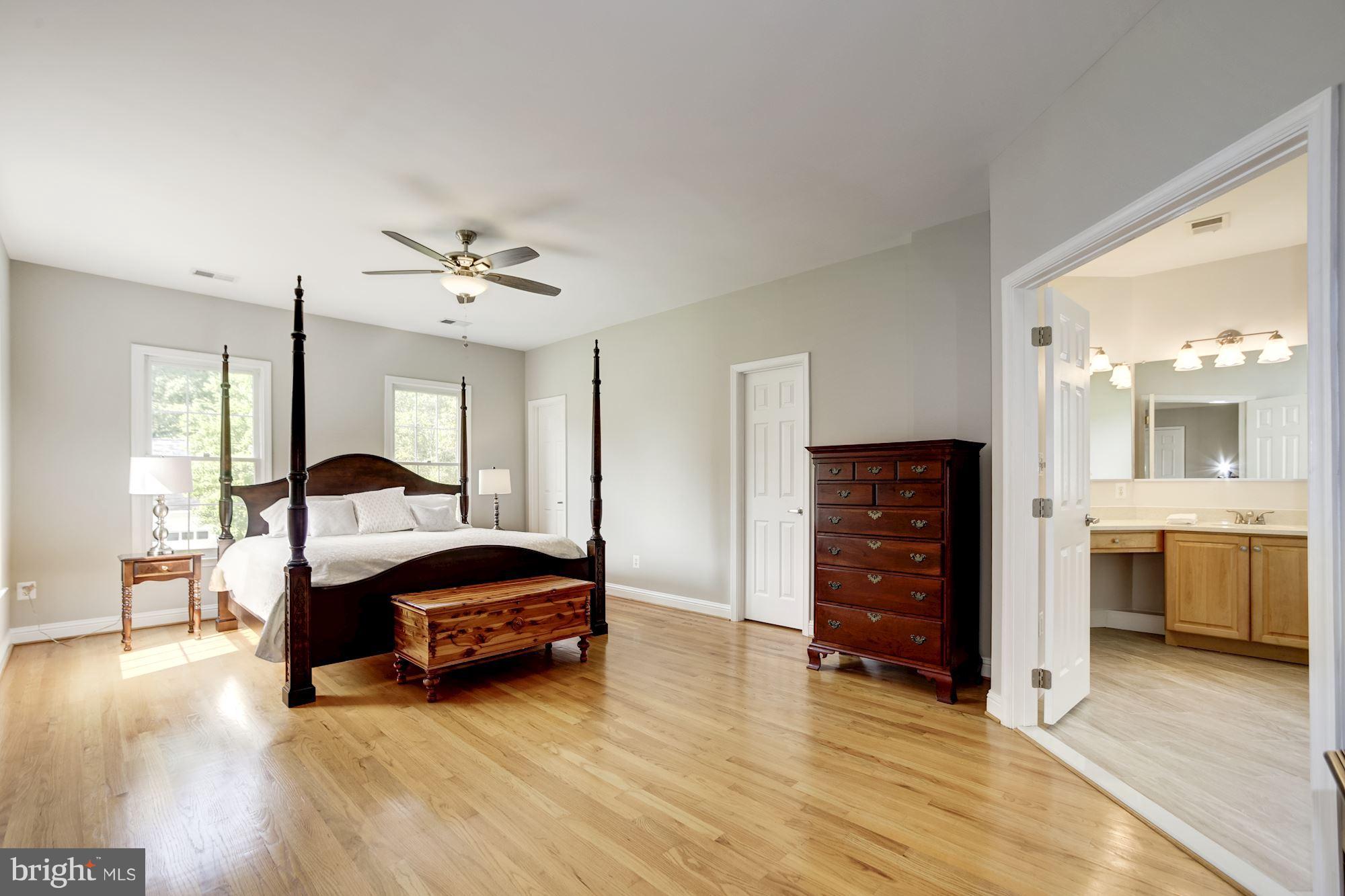 6205 Cardinal Brook Court Springfield, VA 22152 - Photo 19 of 30 Bedroom (Master)
