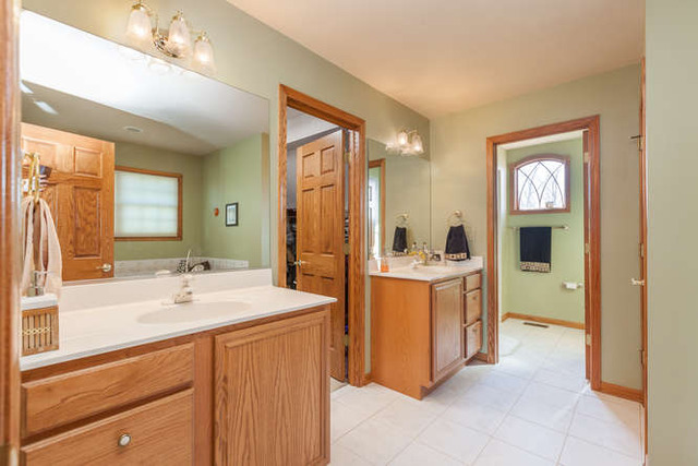 7N065 Ridge Line Road St. Charles, IL 60175 - Photo 10 of 25