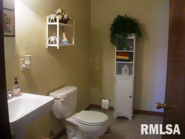 247 Harvester Road Canton, IL 61520 - Photo 25 of 36 Gallery Image 25