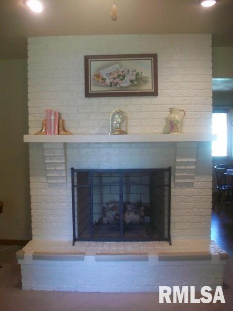 247 Harvester Road Canton, IL 61520 - Photo 9 of 36 Gallery Image 9
