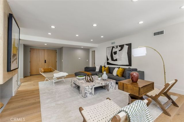 $2,395,000 | 11518 Dona Dorotea Drive, Studio City, CA 91604