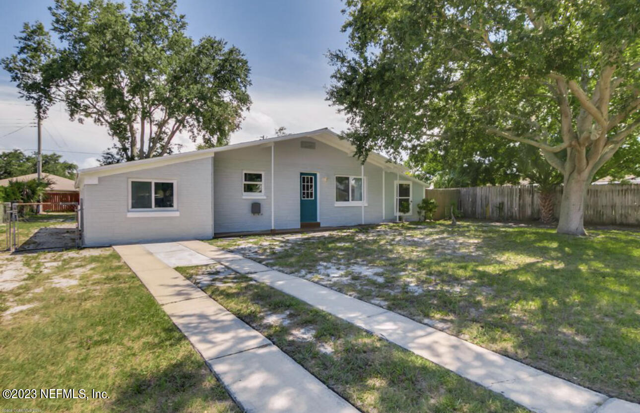 2147 Warwick Road Melbourne, FL 32935 - Photo 2 of 10 IMG-3481
