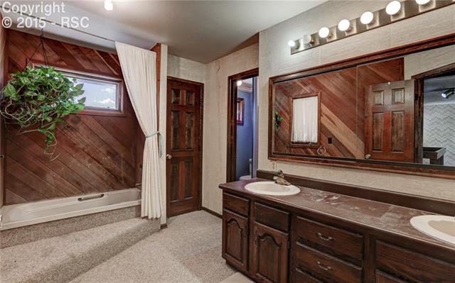 520 Portland Road Monument, CO 80132 - Photo 29 of 35