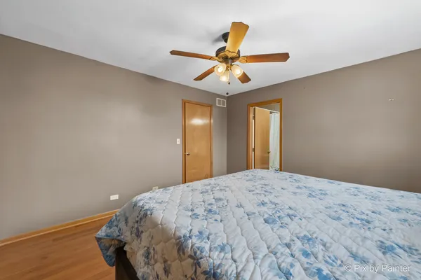$315,000 | 39911 North Golf Lane, Antioch, IL 60002