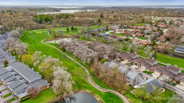 $315,000 | 39911 North Golf Lane, Antioch, IL 60002