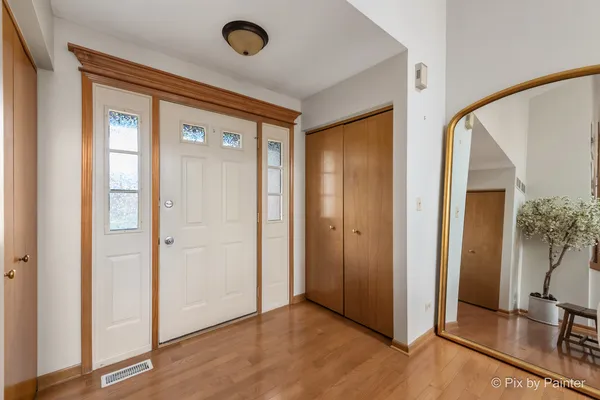 $315,000 | 39911 North Golf Lane, Antioch, IL 60002