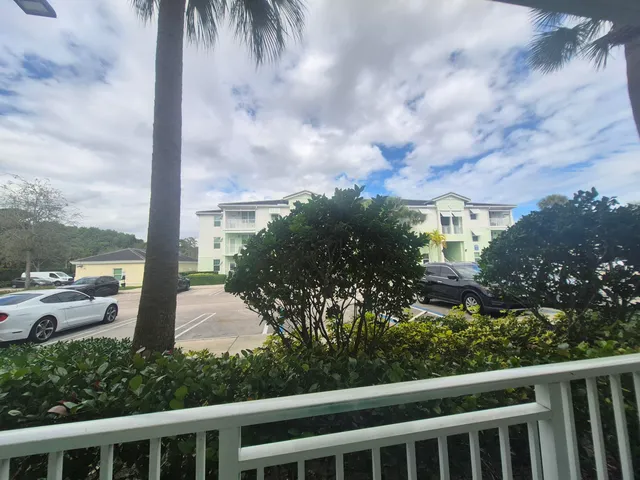 $1,900 | 3601 High Ridge Road, Unit 105, Boynton Beach, FL 33426