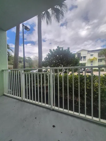 $1,900 | 3601 High Ridge Road, Unit 105, Boynton Beach, FL 33426