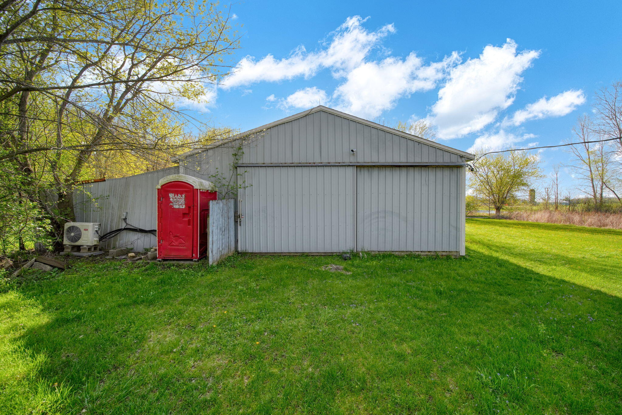7001 Scio Church Road Ann Arbor, MI 48103 - Photo 25 of 33 24-web-or-mls-DSC02336_HDR 2