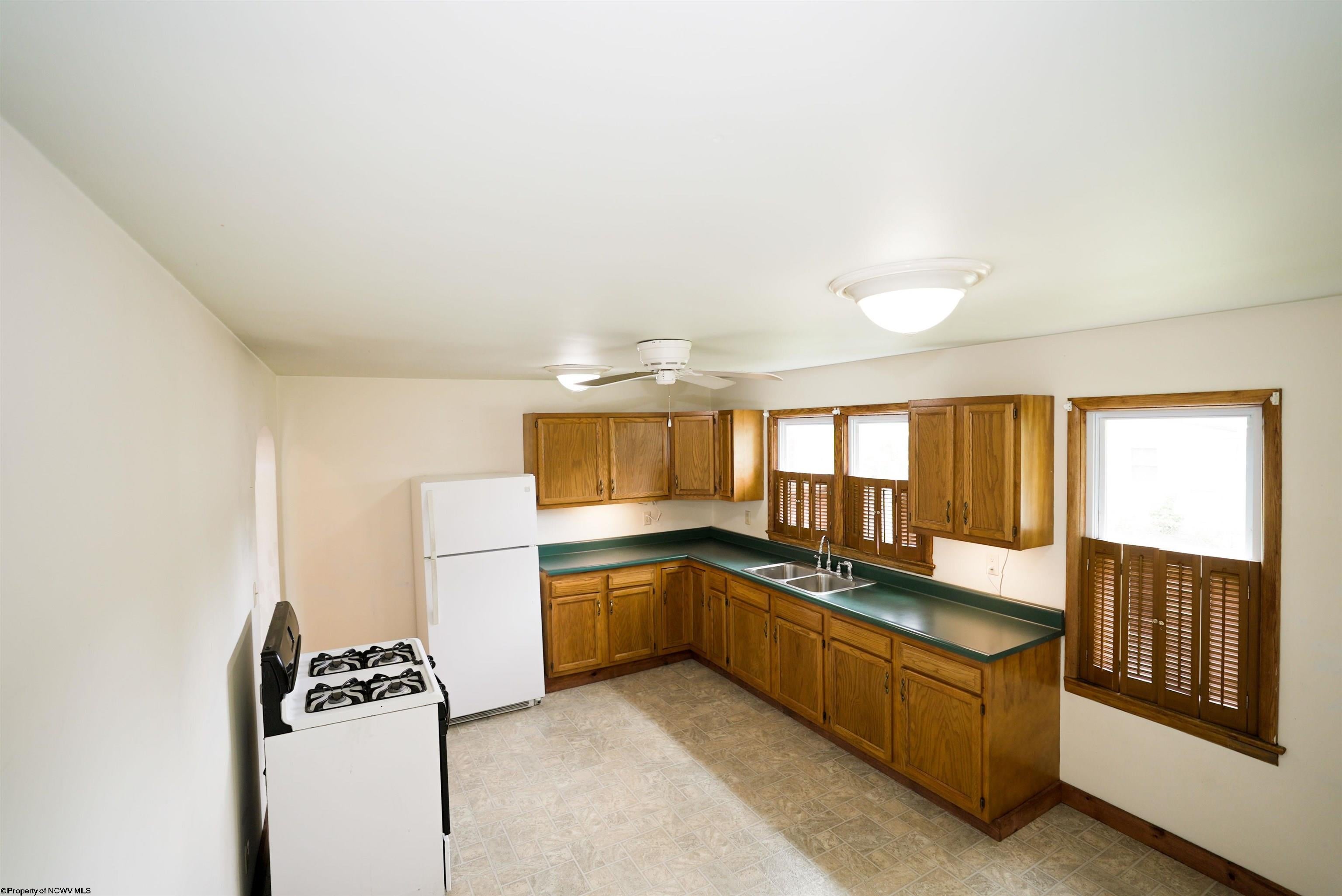 475 Mount Clare Road Clarksburg, WV 26301 - Photo 16 of 30 Gallery Image 16