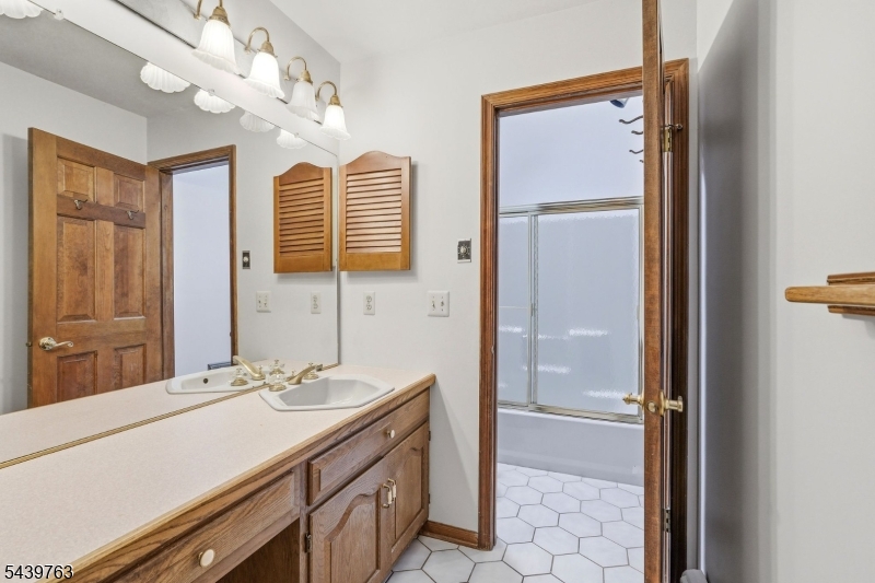 12 Railsedge Road Hillsborough, NJ 08844 - Photo 22 of 34