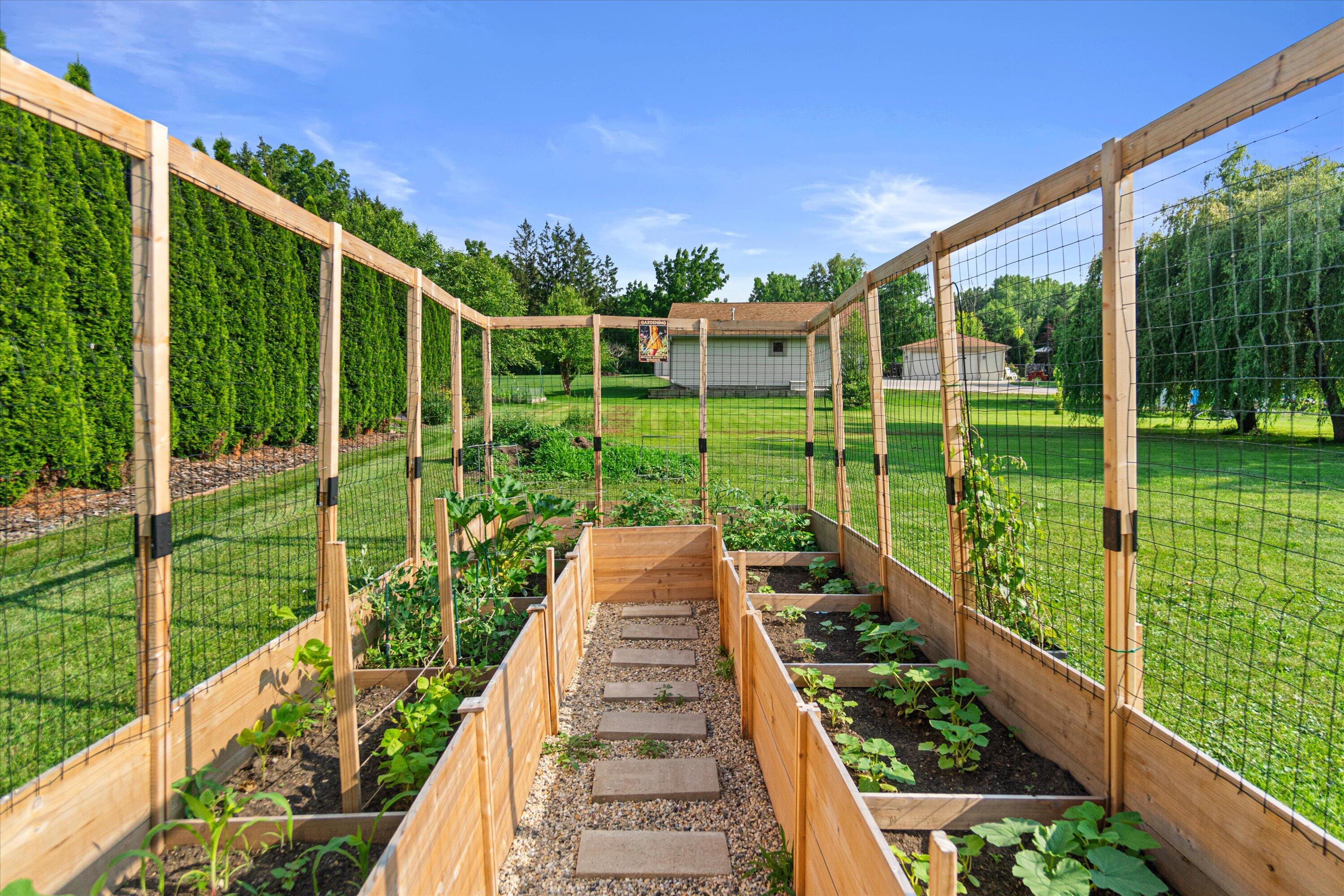 26727 Denoon Road Norway, WI 53185 - Photo 35 of 43 Garden