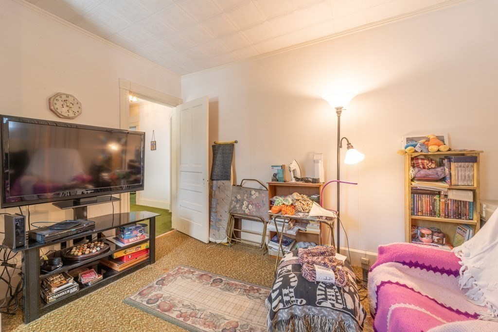 53 Davidson Road Worcester, MA 01605 - Photo 8 of 28 Gallery Image 8