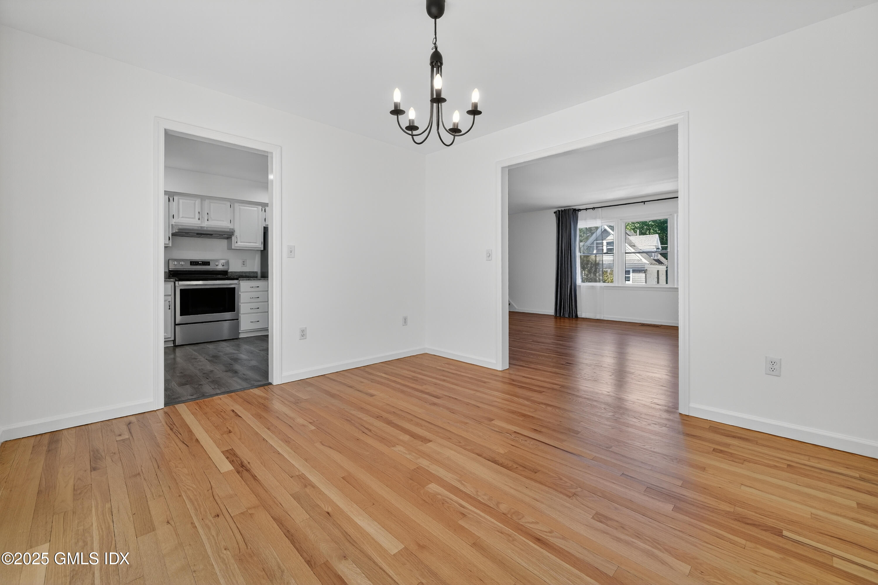 55 Locust Street, Unit B Greenwich, CT 06830 - Photo 11 of 33 17-HTV3032