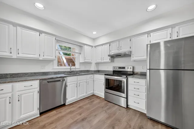 $6,500 | 55 Locust Street, Unit B, Greenwich, CT 06830