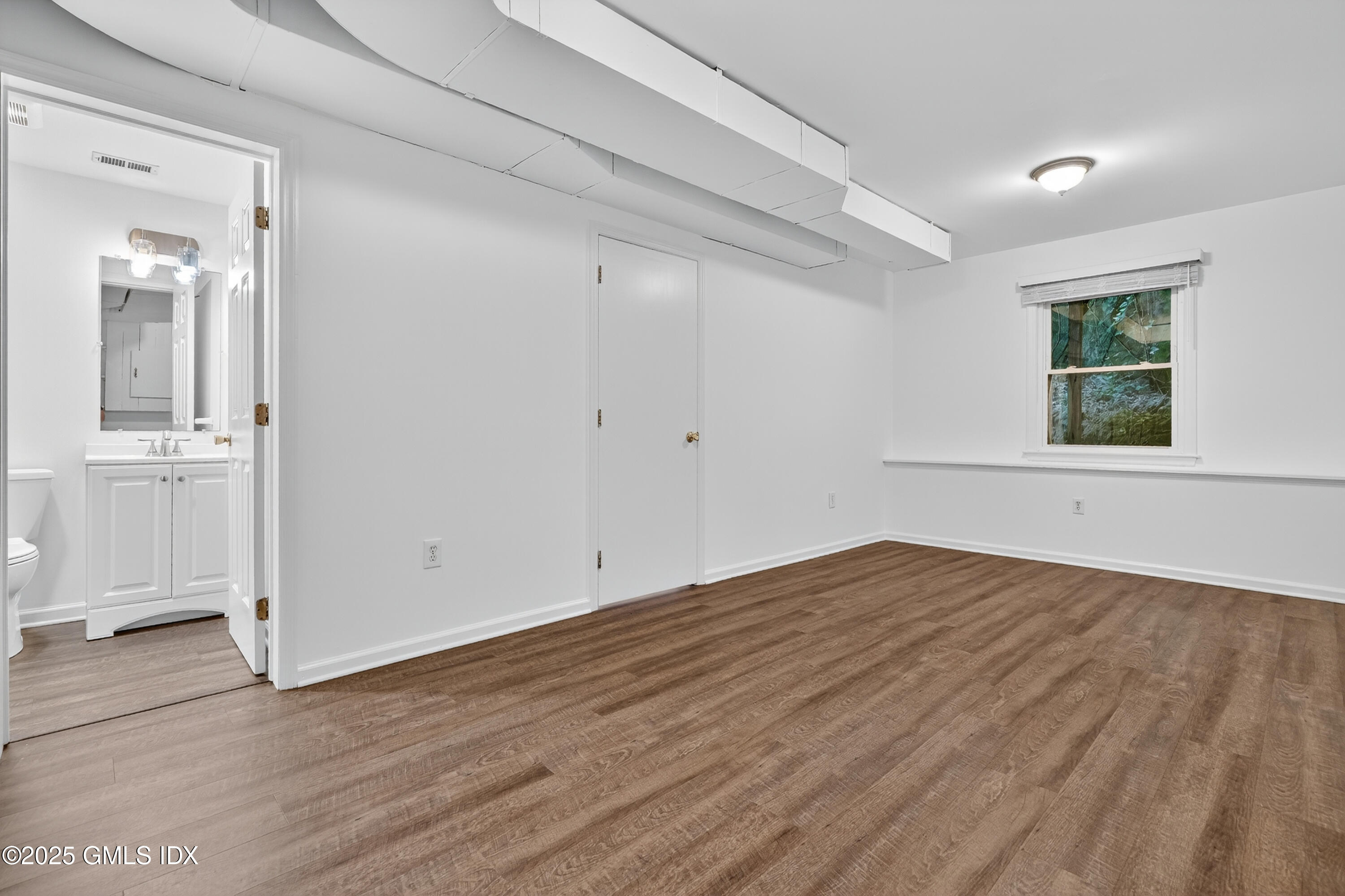 55 Locust Street, Unit B Greenwich, CT 06830 - Photo 25 of 33 42-HTV3012