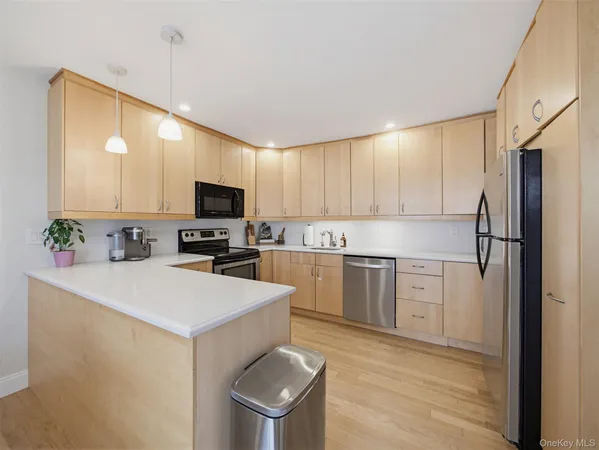 $455,000 | 1 Heritage Drive, Unit J, New City, NY 10956